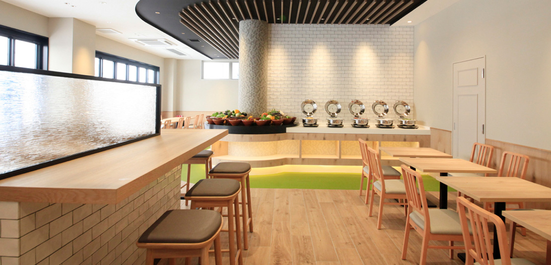 レストラン / 1F